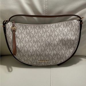Michael Kors Signature Camden Crossbody Bag